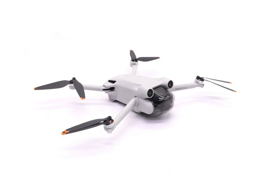 Квадрокоптер DJI Mini 3 Pro