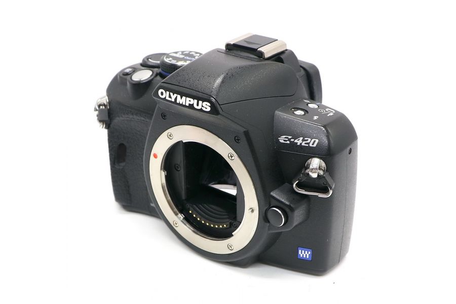 Olympus E-420 body в упаковке (пробег 23000 кадров)