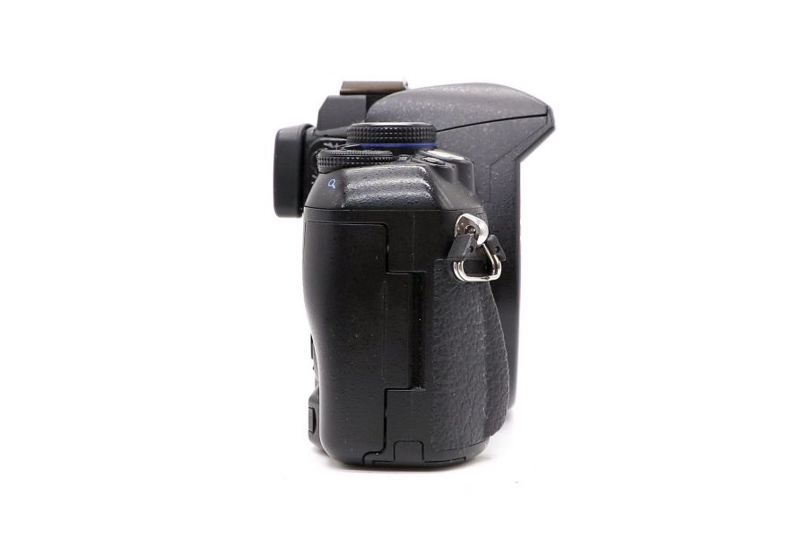 Olympus E-420 body в упаковке (пробег 23000 кадров)