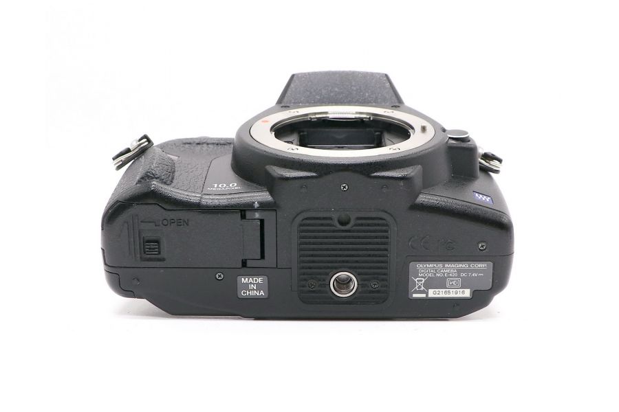 Olympus E-420 body в упаковке (пробег 23000 кадров)