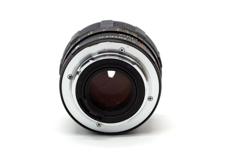 Konica Hexanon AR 57mm f/1.4