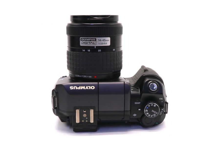 Olympus E-300 kit (пробег 10650 кадров)