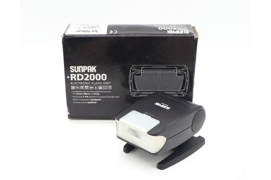 Фотовспышка Sunpak RD2000 в упаковке