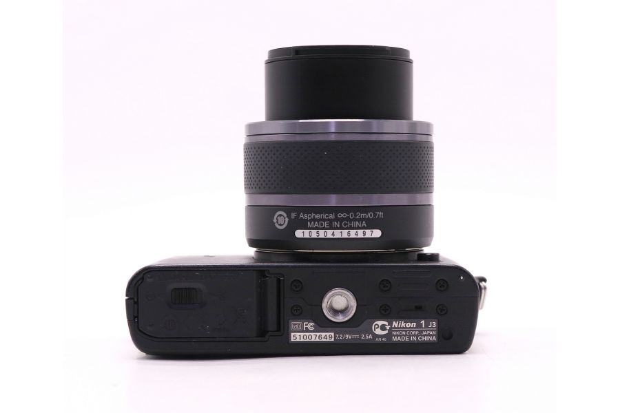 Nikon 1 J3 kit (пробег 3010 кадров)