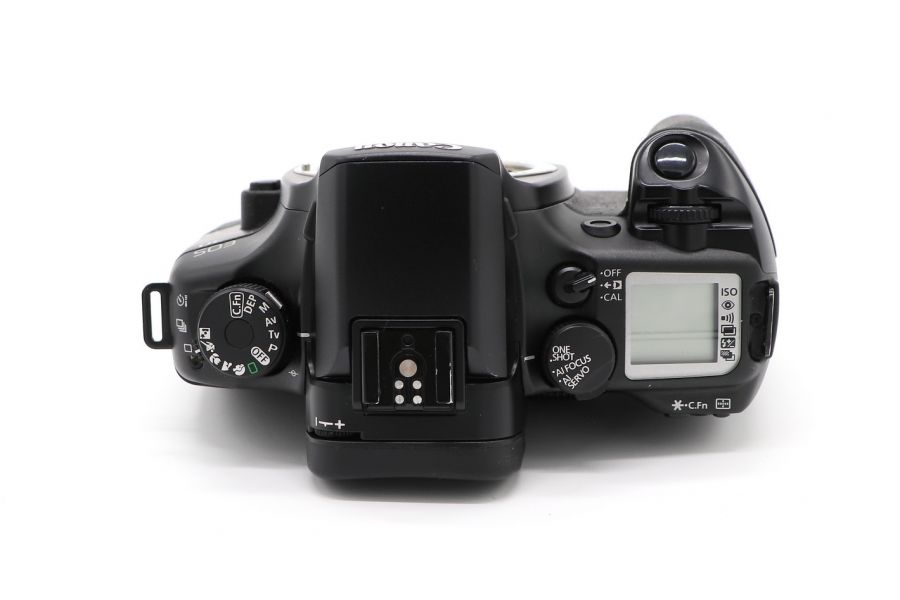 Зеркальный пленочный фотоаппарат Canon EOS 30 body