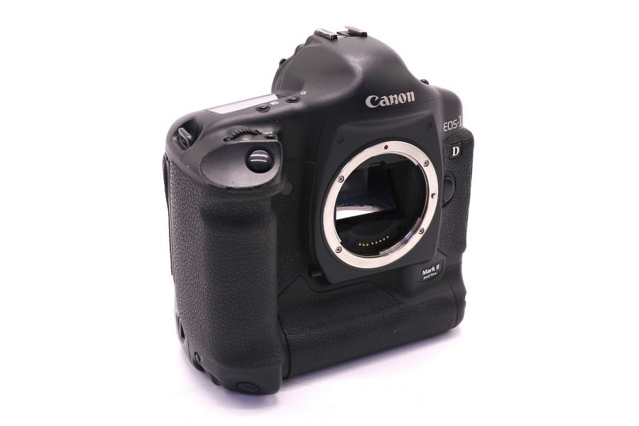 Canon EOS 1D Mark II body (пробег неизвестен)