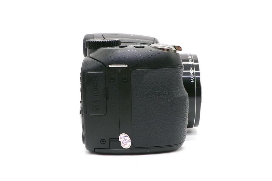 Fujifilm FinePix S2950 в упаковке