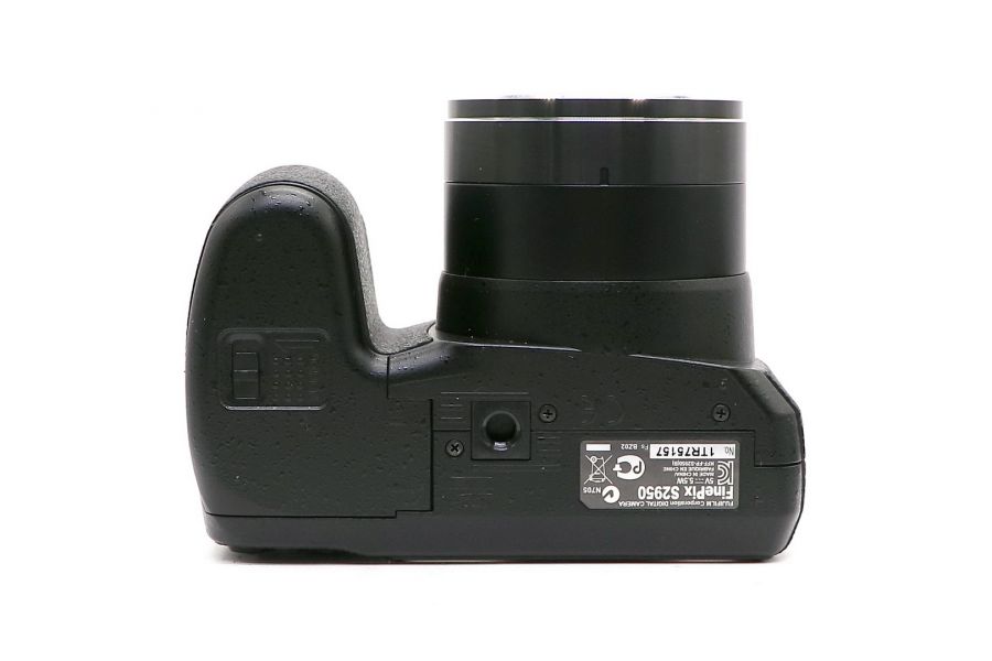 Fujifilm FinePix S2950 в упаковке