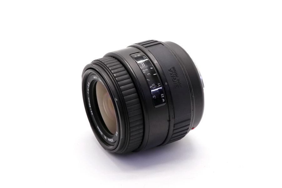 Sigma AF DL 35-80mm f/4-5.6 MC (Japan)