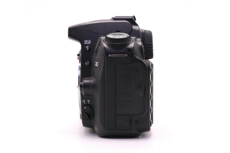 Nikon D90 body (пробег 17845 кадров)