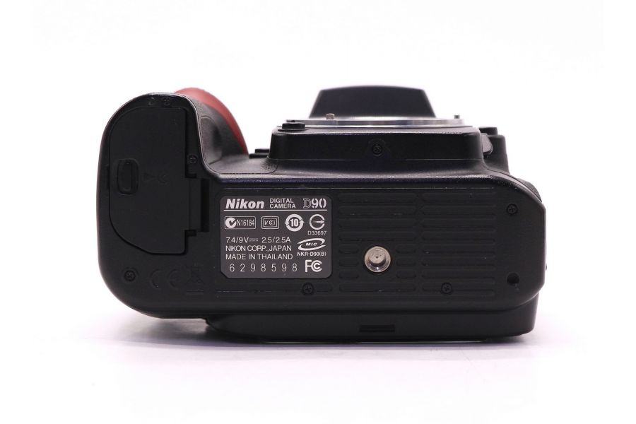 Nikon D90 body (пробег 17845 кадров)