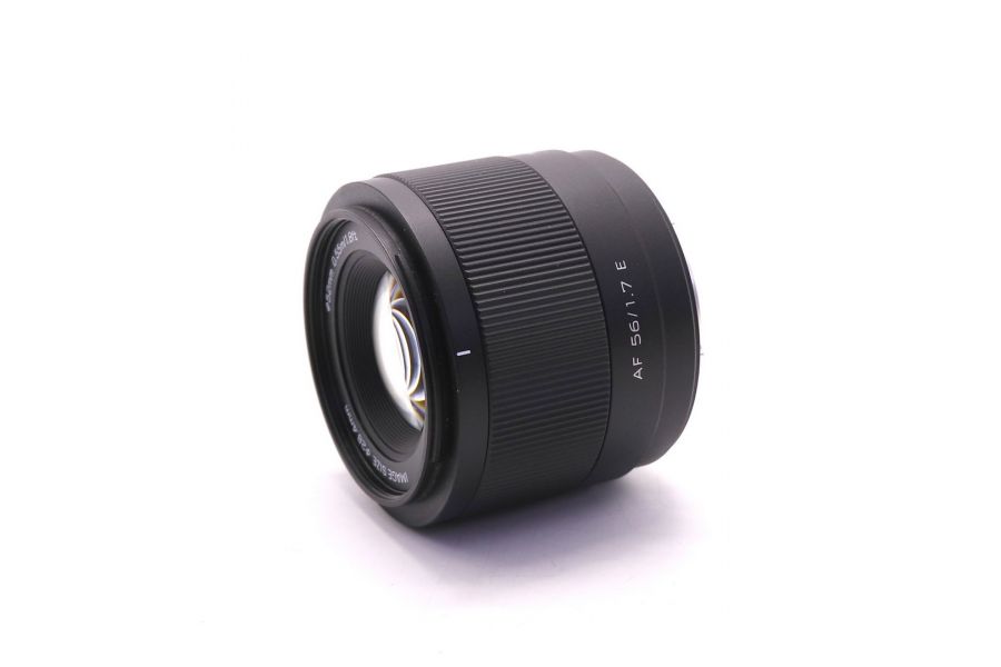 Объектив Viltrox 56mm f/1.7 для Sony E в упаковке 