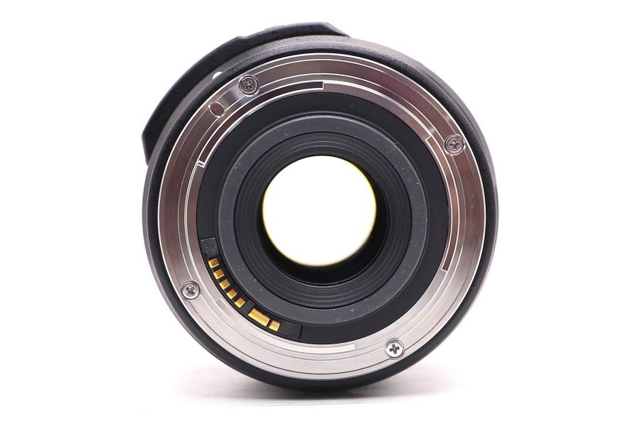 Canon EF-S 17-85mm f/4-5.6 IS USM в упаковке