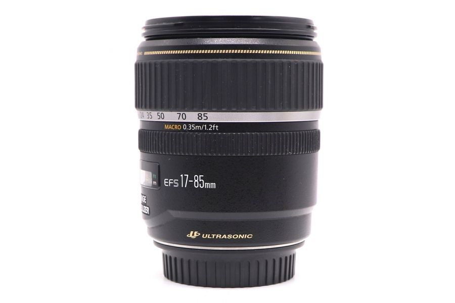 Canon EF-S 17-85mm f/4-5.6 IS USM в упаковке