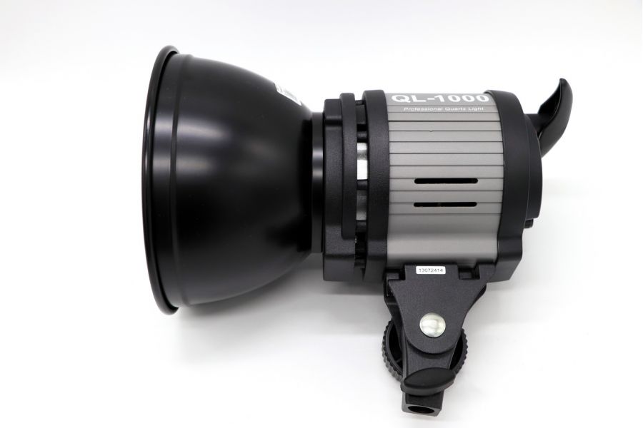 Осветитель Professional Quartz Light QL-1000