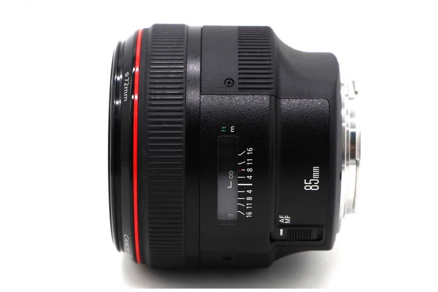 Canon EF 85mm f/1.2L II USM в упаковке