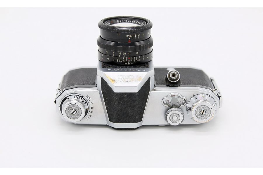 Contax S + Biotar T 2/58mm (Germany, 1953)