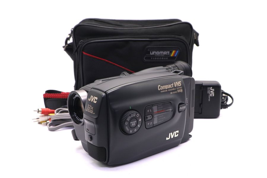 Видеокамера JVC GR-AX48