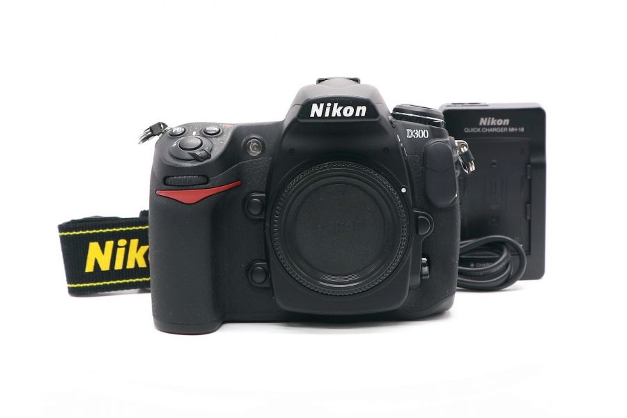 Nikon D300 body (пробег 7000 кадров)