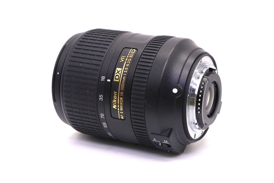 Nikon 18-300mm f/3.5-6.3G ED VR AF-S DX