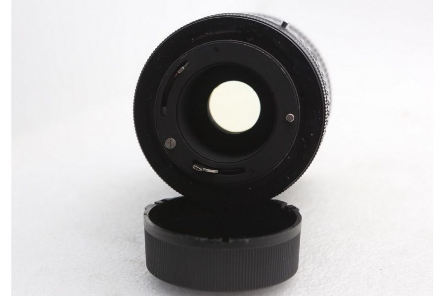 Kiron 3,5-4,5/28-70mm (Japan, 1982)