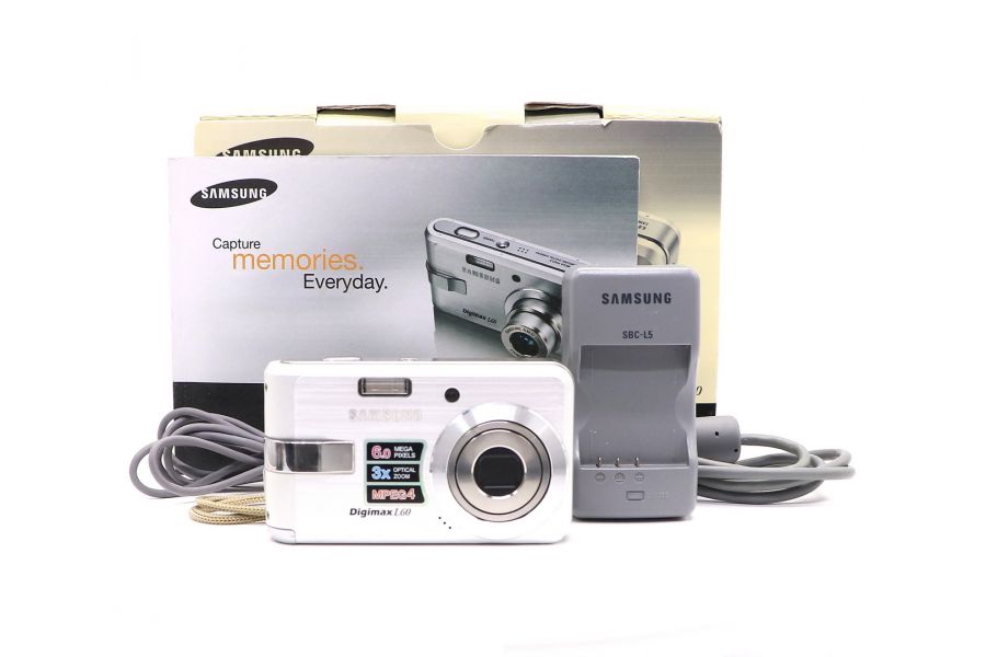 Samsung Digimax L60 в упаковке