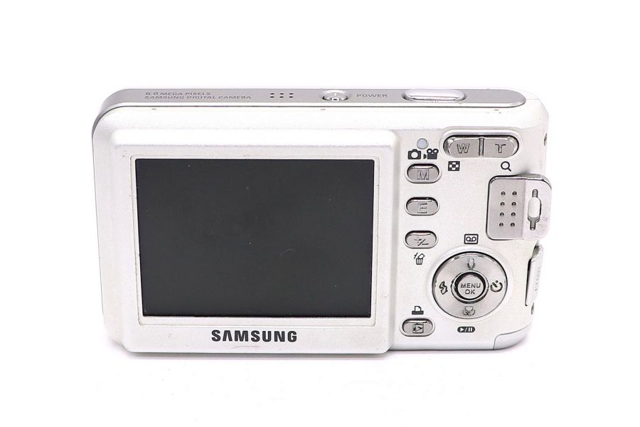 Samsung Digimax L60 в упаковке