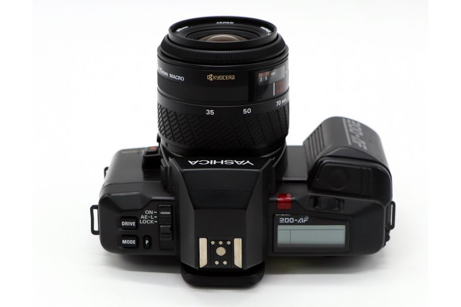 Yashica 200-AF kit (Japan, 1984)