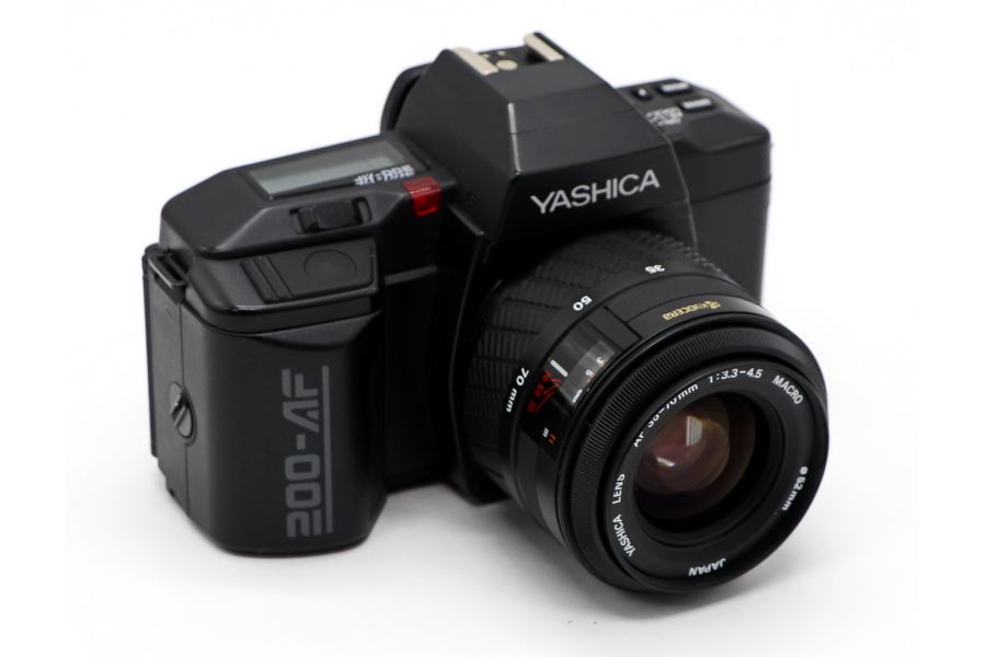 Yashica 200-AF kit (Japan, 1984)