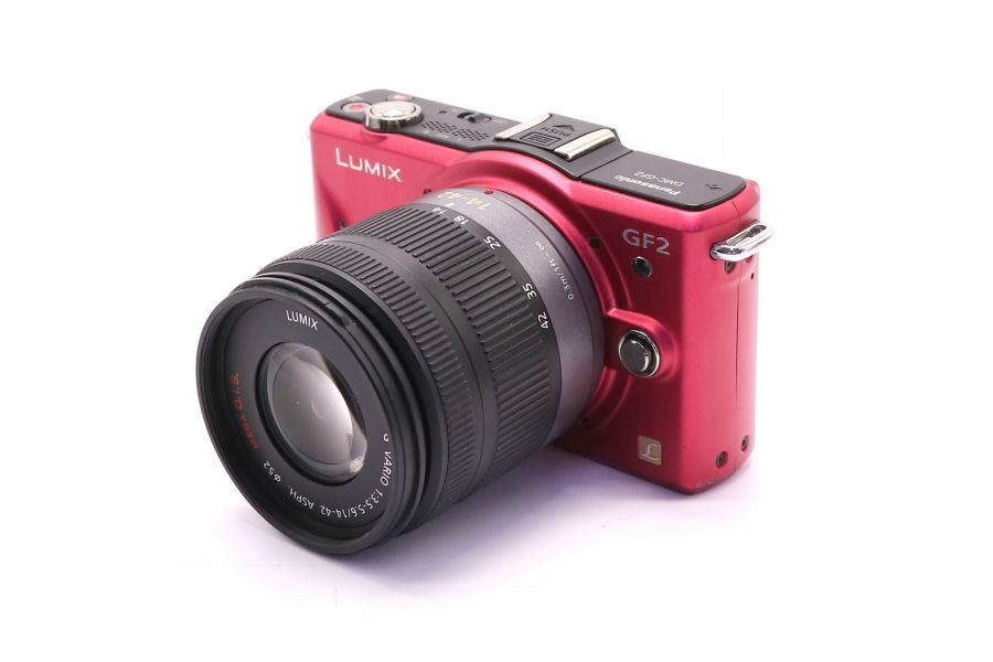 Panasonic Lumix DMC-GF2 kit (пробег 9300 кадров)