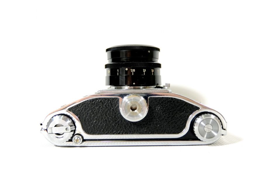 Exakta Varex IIb + Biotar 2/5.8cm (Germany, 1966)