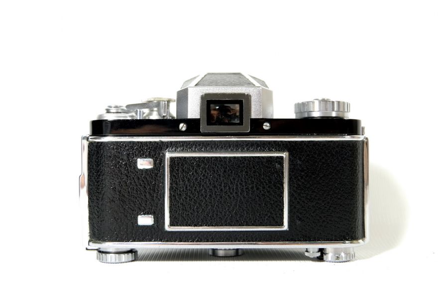 Exakta Varex IIb + Biotar 2/5.8cm (Germany, 1966)