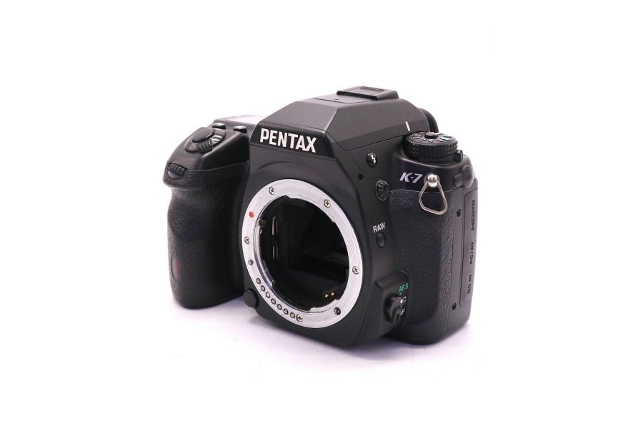 Pentax K-7 body в упаковке (пробег 47400 кадров)