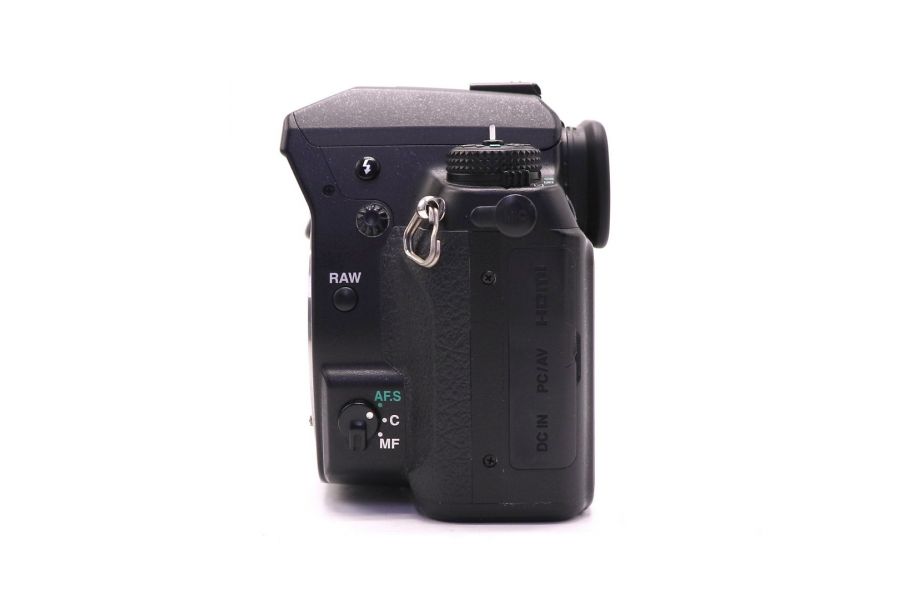 Pentax K-7 body в упаковке (пробег 47400 кадров)