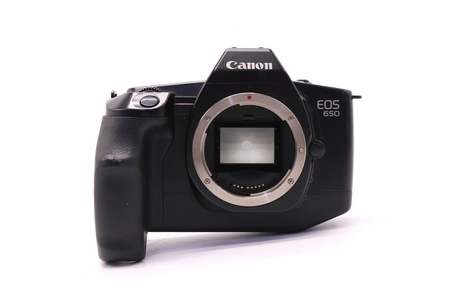 Canon EOS 650 body (Japan)