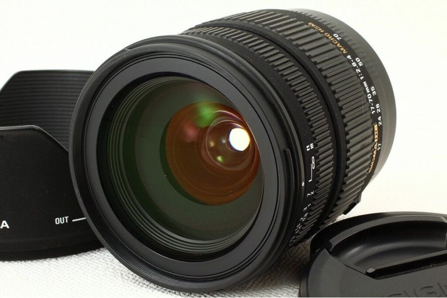 Sigma AF 17-70mm f/2.8-4 DC MACRO OS HSM в упаковке