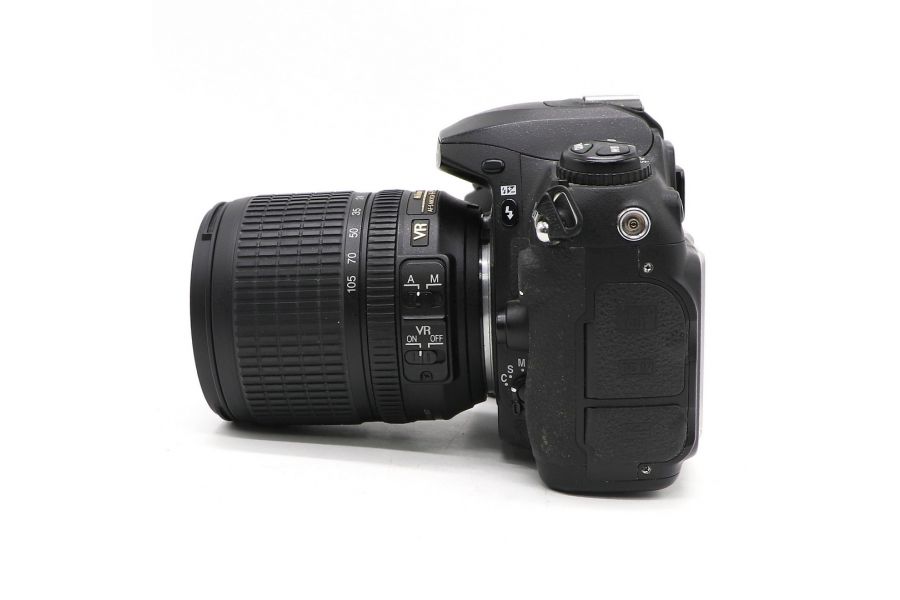 Nikon D200 kit 18-105mm f/3.5-5.6G AF-S ED DX VR Nikkor