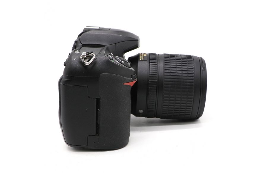 Nikon D200 kit 18-105mm f/3.5-5.6G AF-S ED DX VR Nikkor