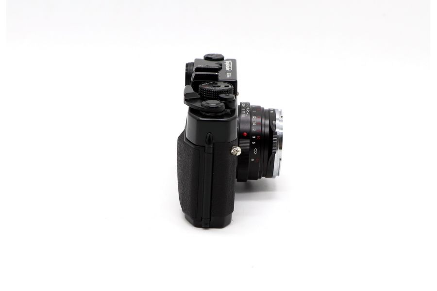 Voigtlander Bessa R3M + Nokton 40mm f/1.4