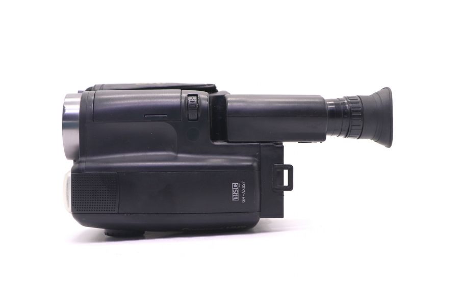 Видеокамера JVC GR-AX627 в упаковке