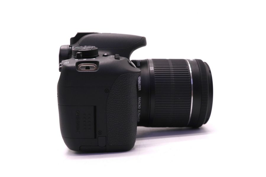 Canon EOS Rebel T5i (700D) kit (пробег 8960 кадров)