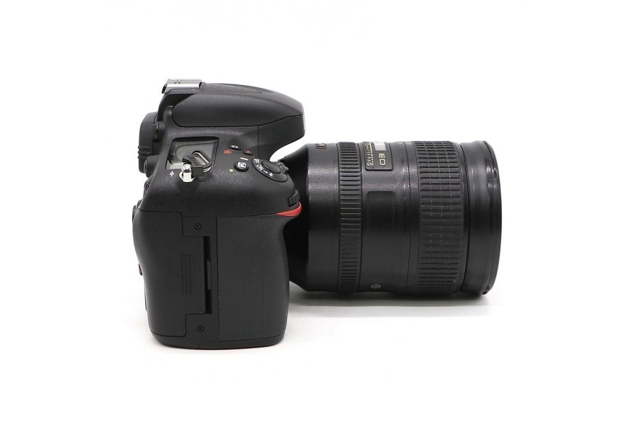 Nikon D600 kit 28-300mm f/3.5-5.6G ED AF-S Nikkor