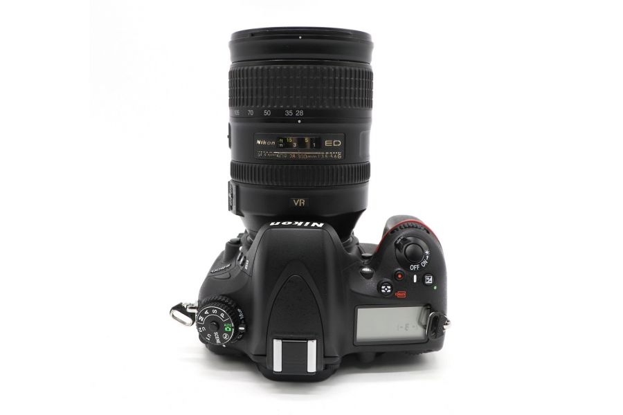 Nikon D600 kit 28-300mm f/3.5-5.6G ED AF-S Nikkor