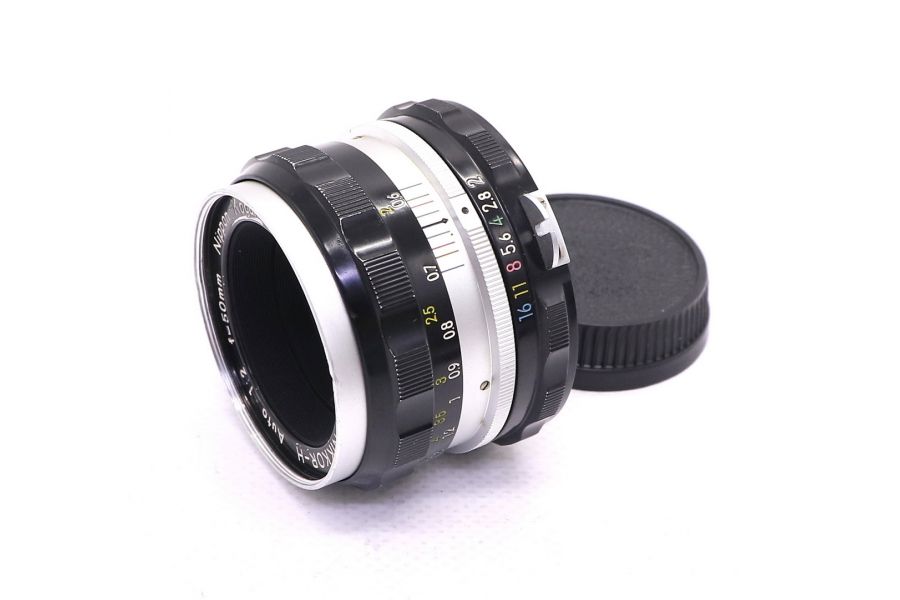 Nippon Kogaku Nikkor-H Auto f/2 50mm