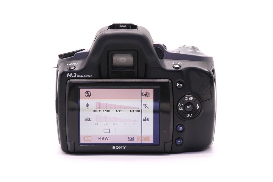 Sony a380 body (пробег 13940 кадров)