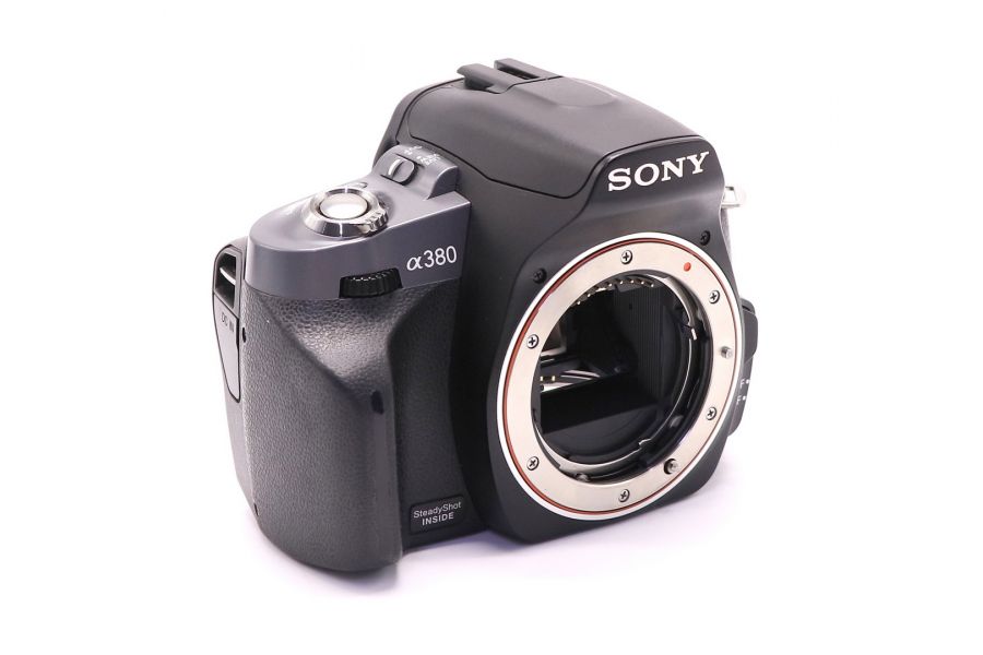 Sony a380 body (пробег 13940 кадров)