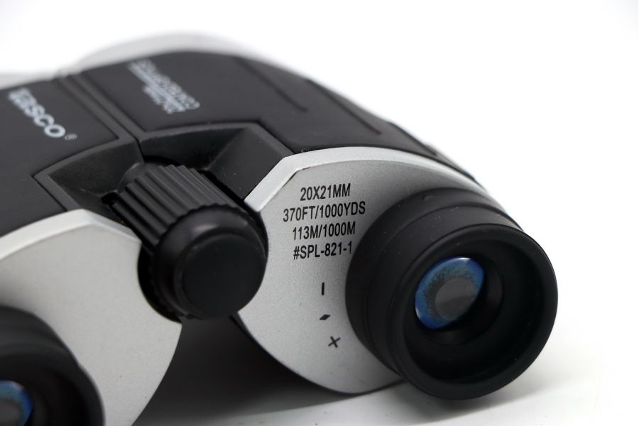 Бинокль Tasco 20x21mm