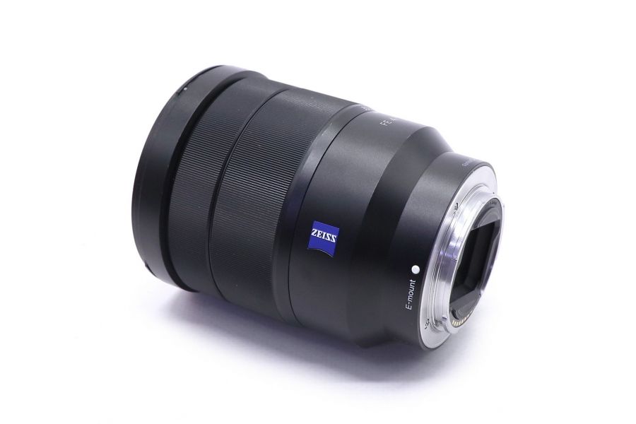 Sony Vario-Tessar T* FE 16-35mm f/4 ZA OSS в упаковке