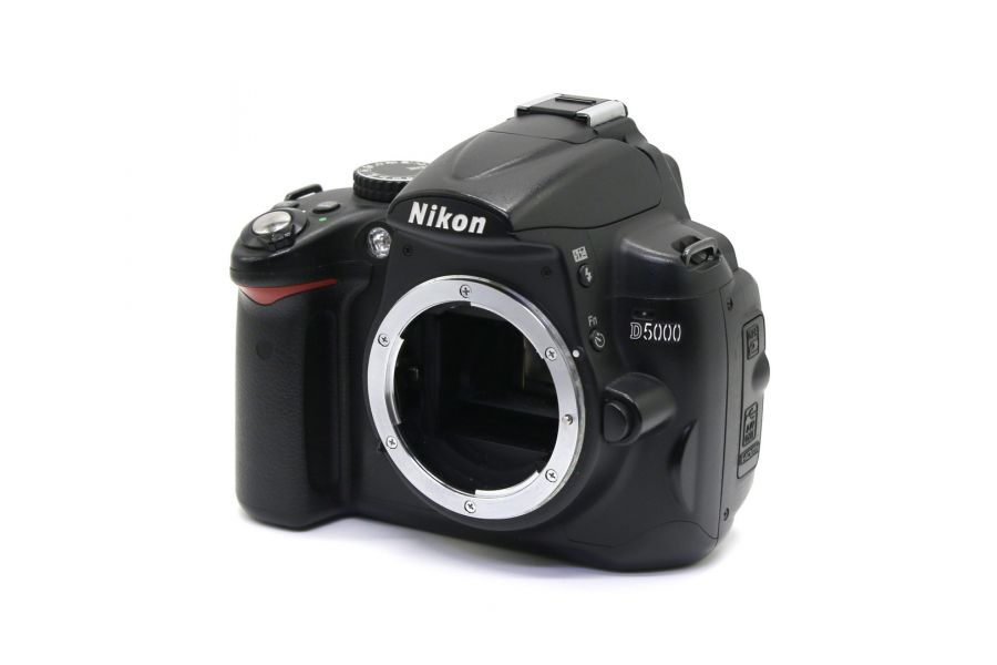 Nikon D5000 body (пробег 10665 кадров) 