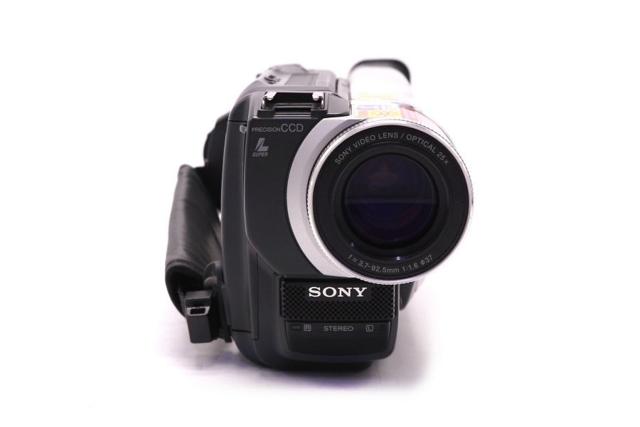 Видеокамера Sony DCR-TRV320E